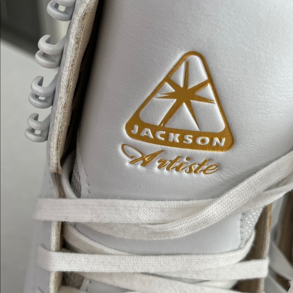 JACKSON Women's White Figure Skates - Picture 2 of 10